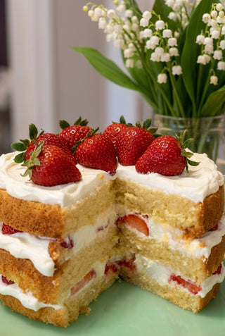 LA03:22 - LEMONtations - Lemon & Strawberry Cake